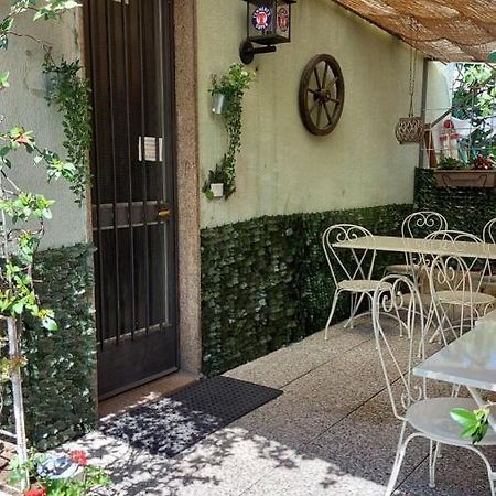 Locanda La Tana Del Luppolo 발마드레라 외부 사진
